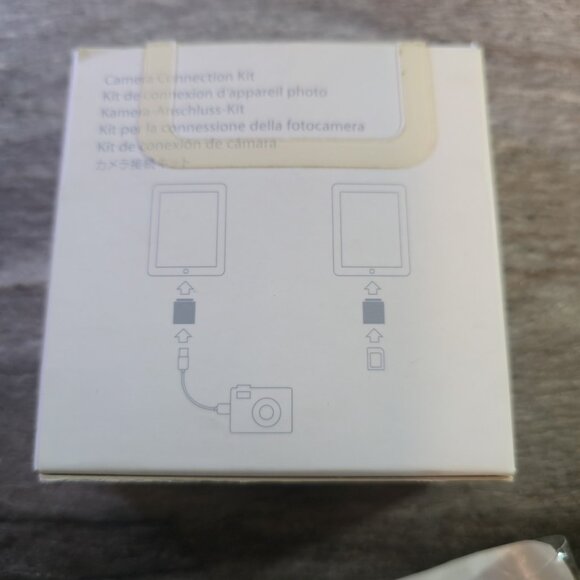 Apple iPad Camera Connection Kit MC531ZM/A – 30-Pin – 1 Set – A1362/A1358 –... - Picture 4 of 5